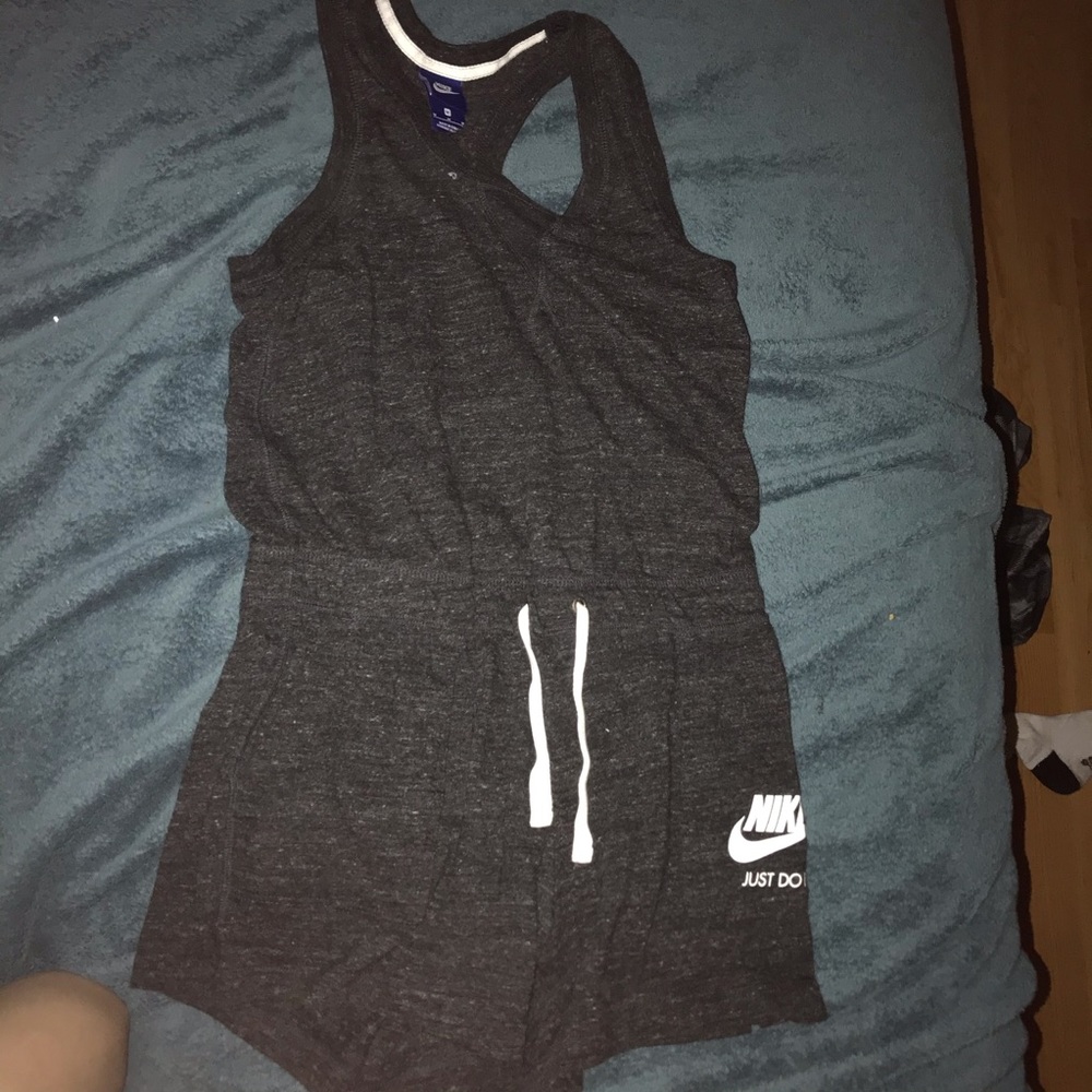 Nike romper size S
